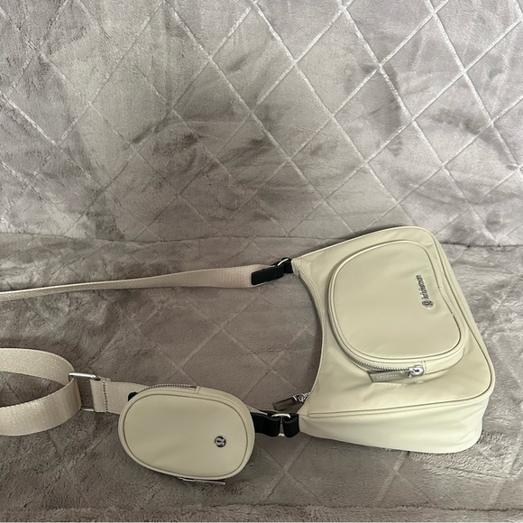 Lululemon Crossbody w/ Nano Pouch - Picture 5 of 10